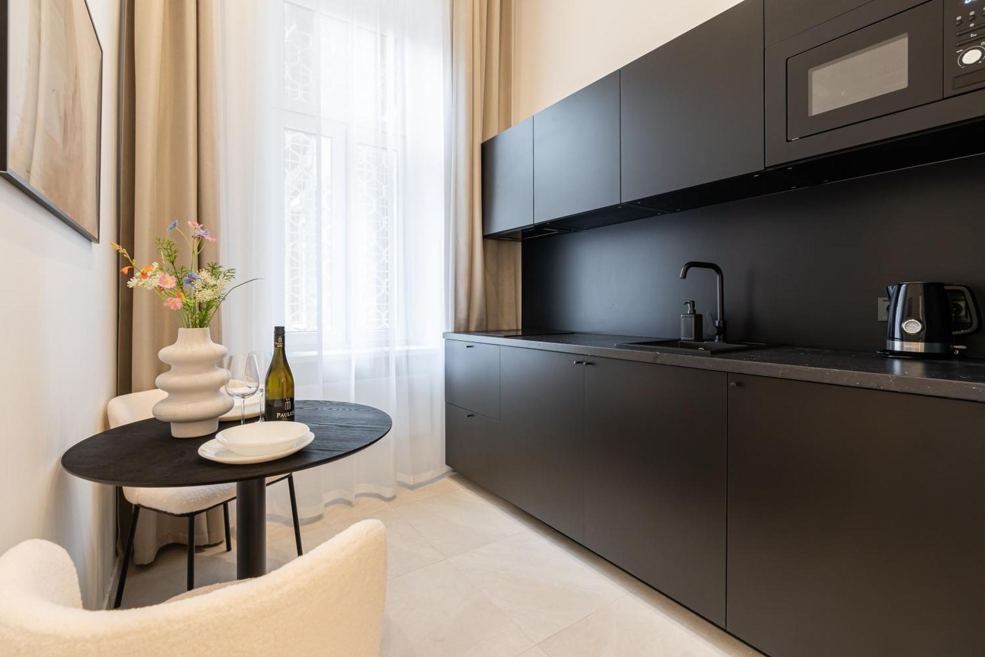 E22 - Boutique Apartments, Location By Bqa Budapest