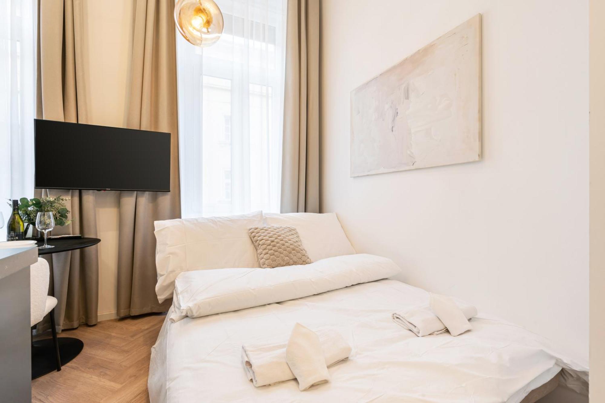 Apartment E22 - Boutique Apartments, Location By Bqa *