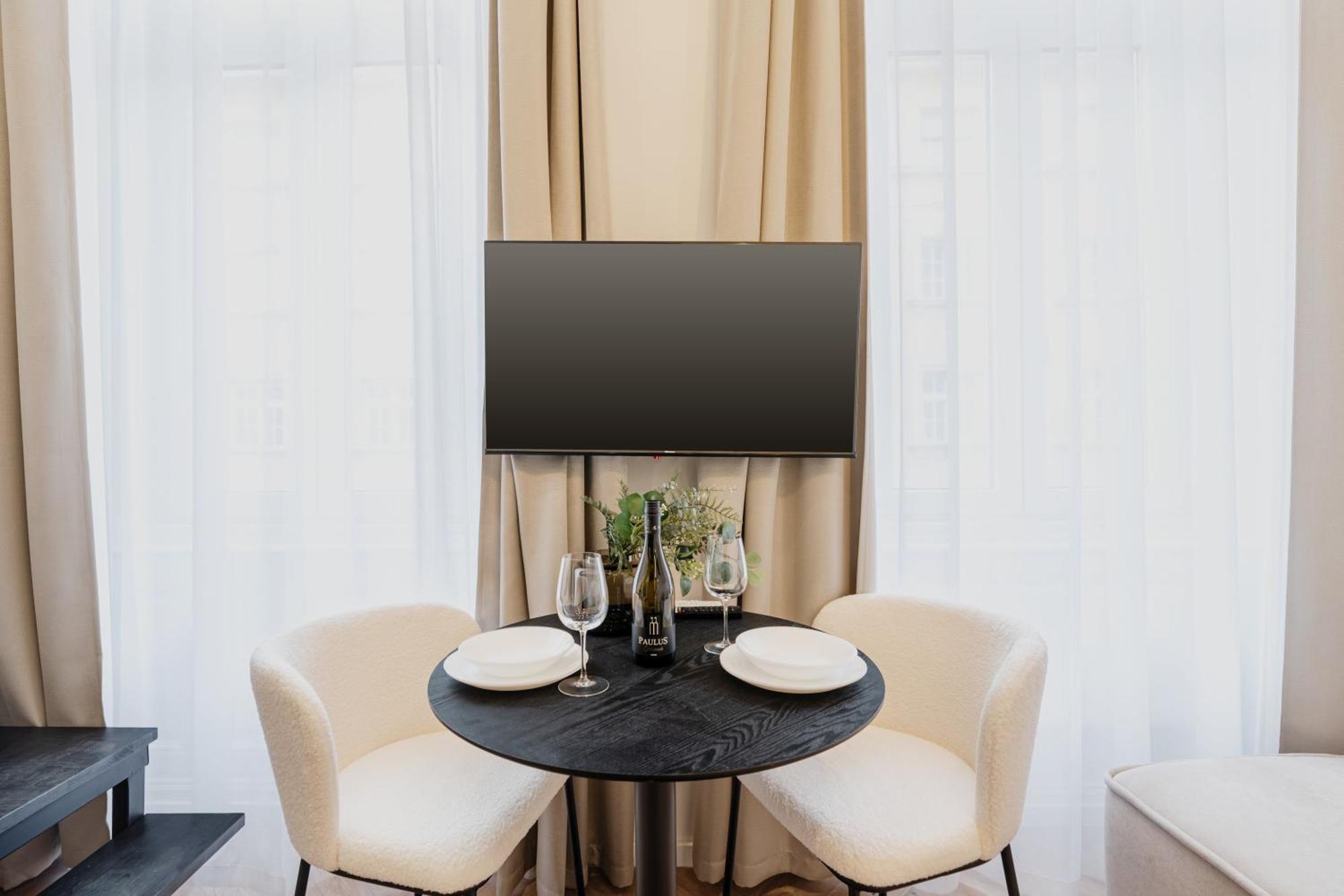 Apartment E22 - Boutique Apartments, Location By Bqa *