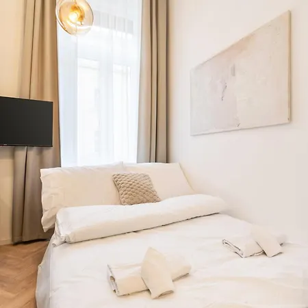 E22 - Boutique Apartments, Best Location By Bqa Budapest Exterior photo