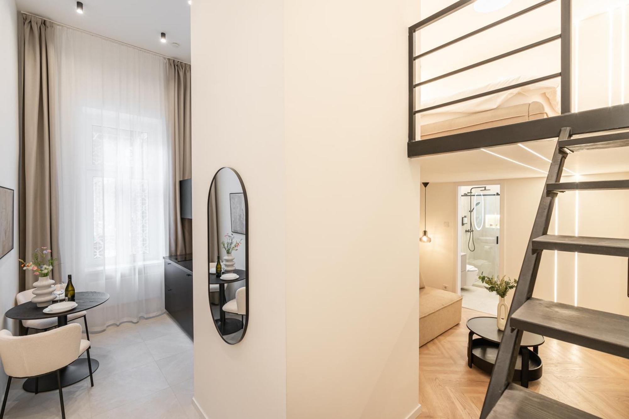 E22 - Boutique Apartments, Location By Bqa Apartament *